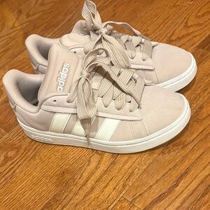 Adidas Cloudfoam Women's Light Mauve/Pink Sneakers